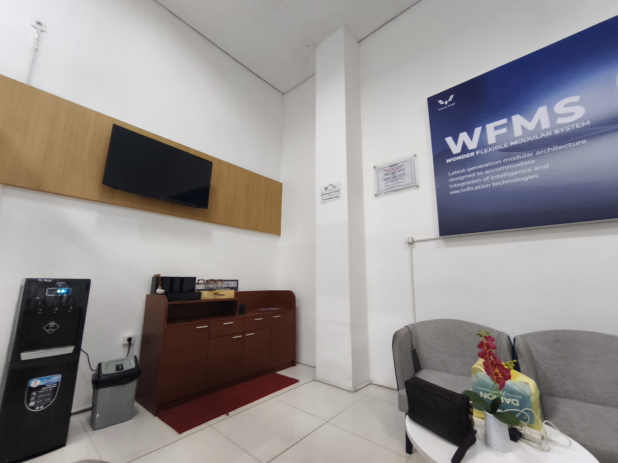 Modern Customer Waiting Room at Wuling Motors Authorized Service Center