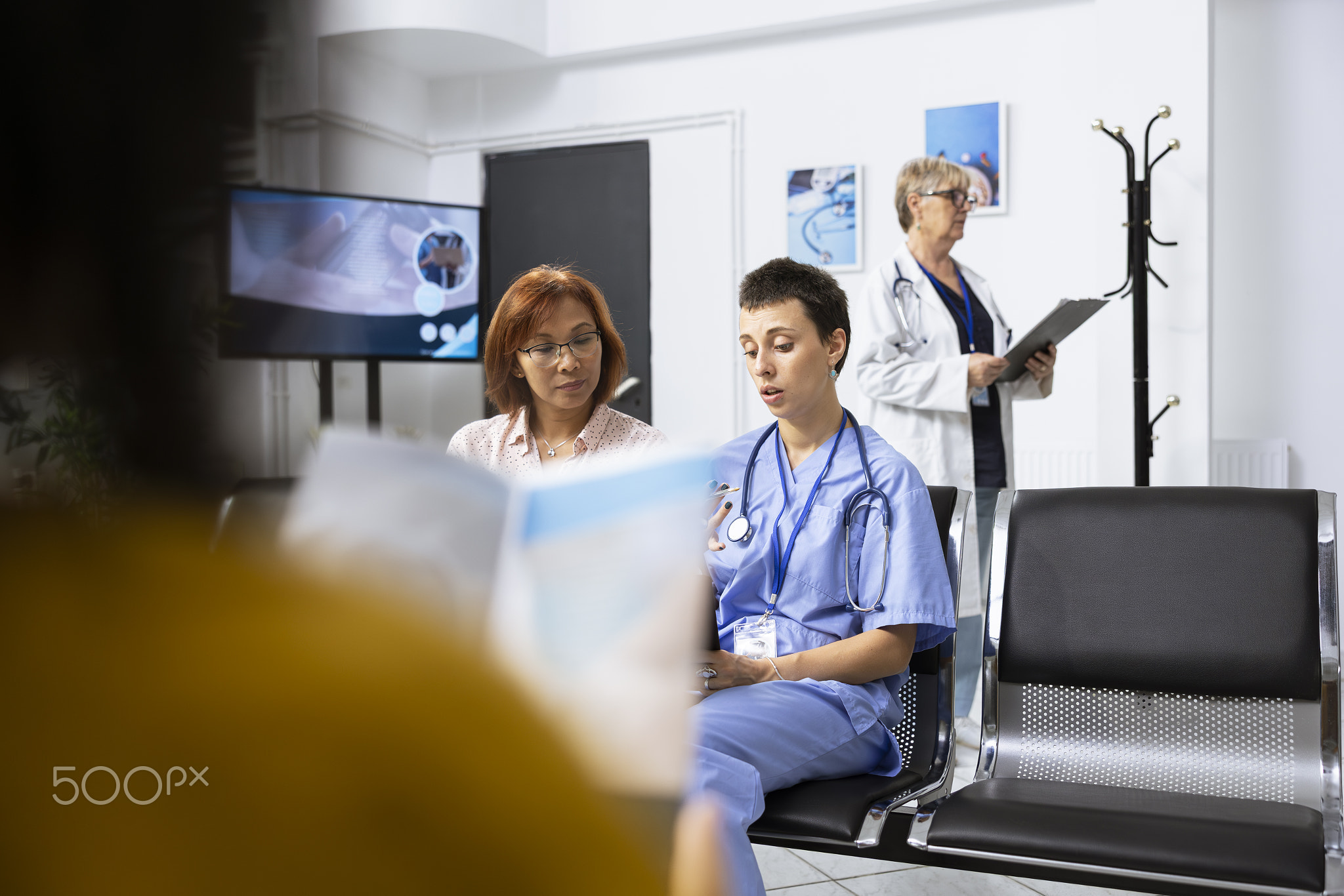 Specialist creates a suitable treatment plan for a healthy lifestyle