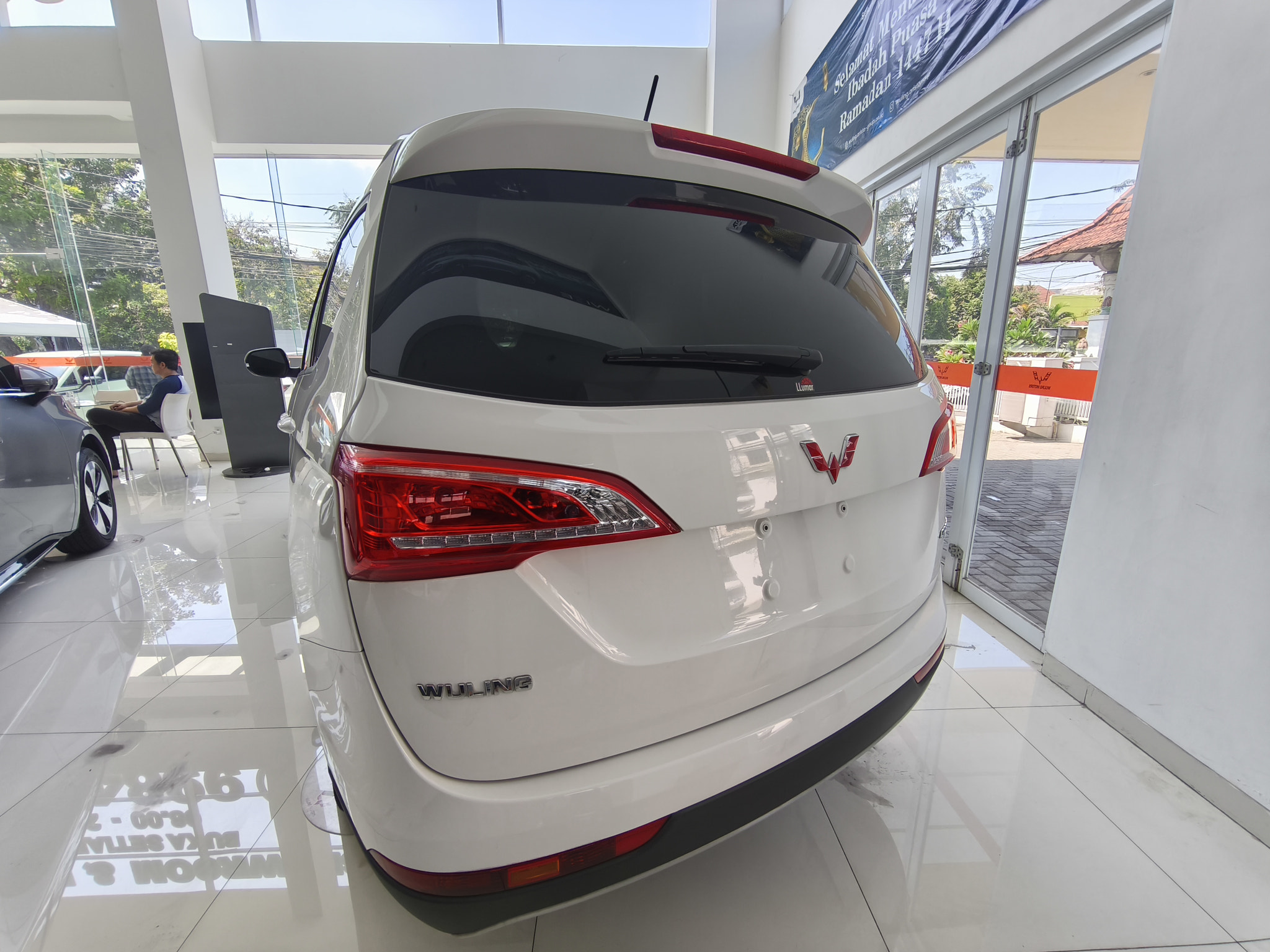 Wuling Cortez S 2025 Pristine White Rear View Sleek MPV Design