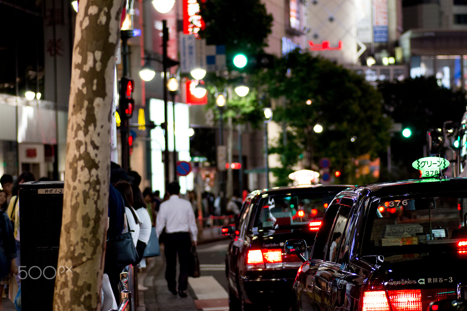 Canon EOS 70D + Tamron SP AF 90mm F2.8 Di Macro sample photo. Night 渋谷 - https://500px.com/photo/112271069/ photography