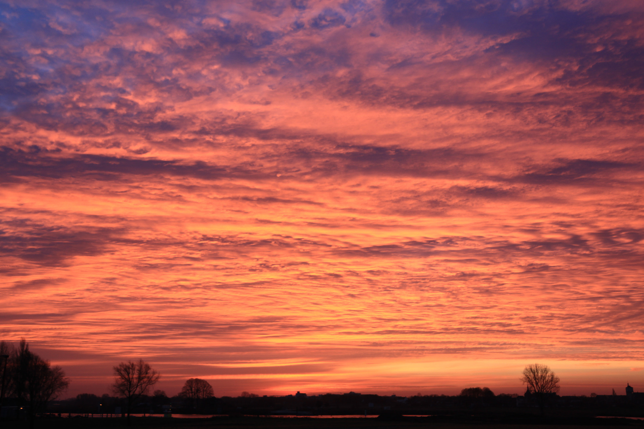 Canon EOS 500D (EOS Rebel T1i / EOS Kiss X3) sample photo. Dramatic sky's photography