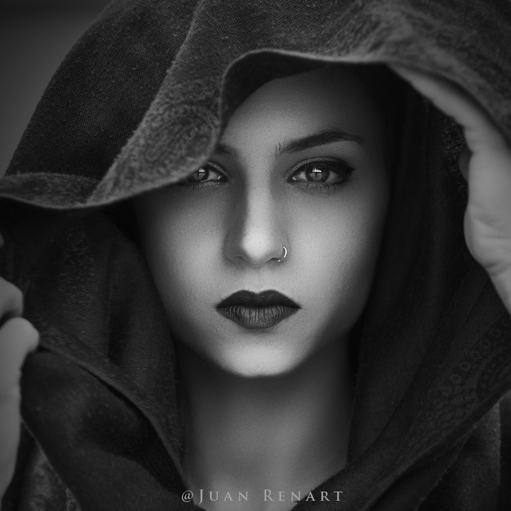 Valery by Juan Renart / 500px