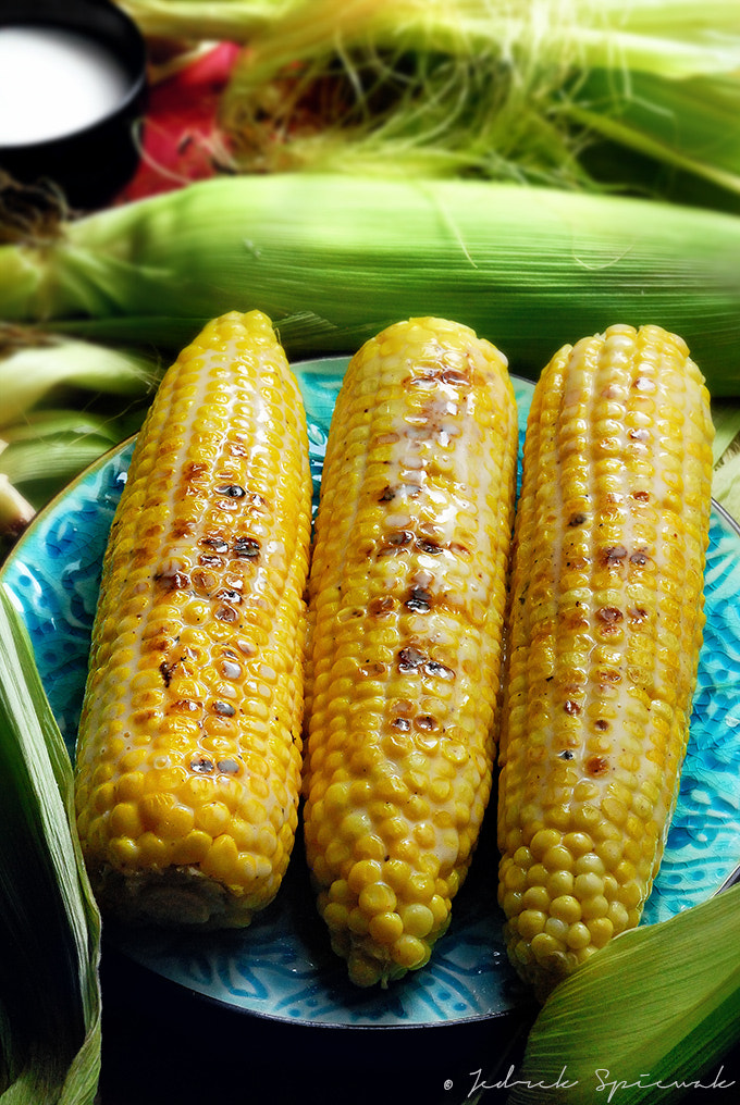 Nikon D200 + Nikon AF-S Nikkor 50mm F1.8G sample photo. Grilled corn with salty coconut cream photography