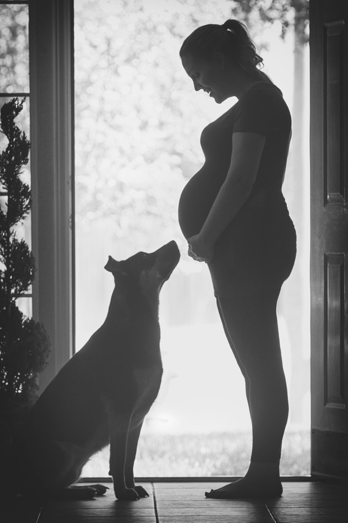 Young Expectant Mother by Landon Arnold on 500px.com