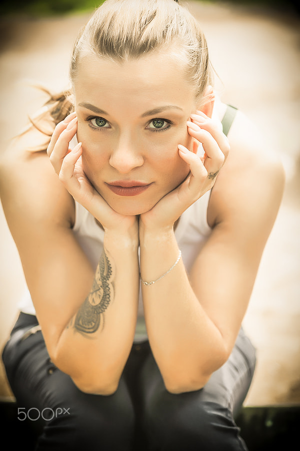 Daisy van Heyden by Michael Gundelach / 500px