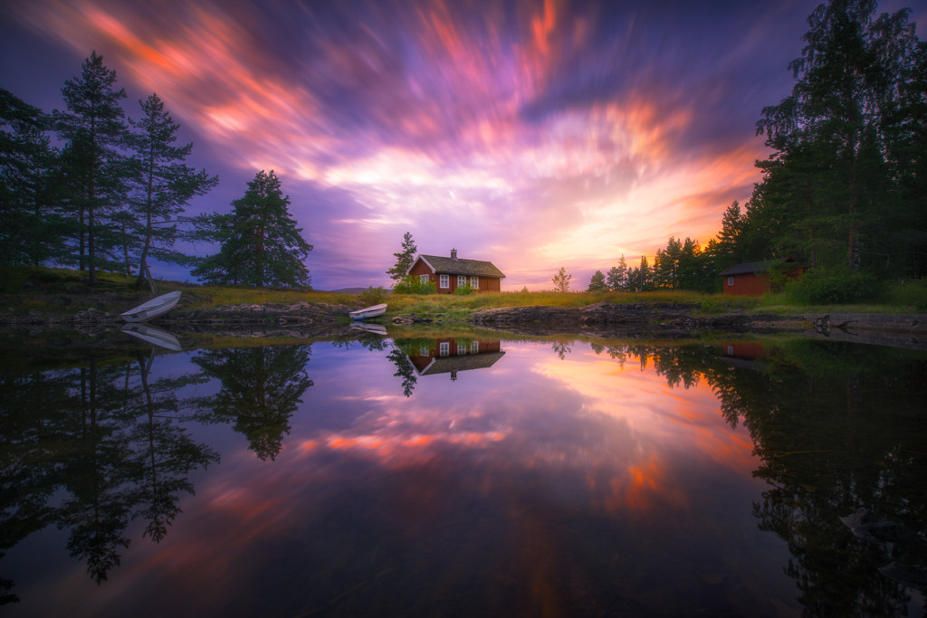 Under Cover by Ole Henrik Skjelstad / 500px