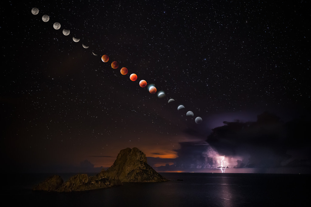 Blood Moon by Jose Antonio Hervas on 500px.com