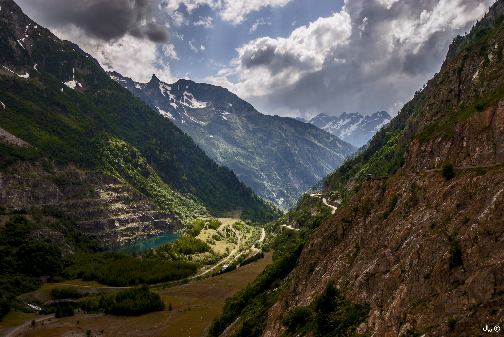 Alpine valley by Uplander / 500px
