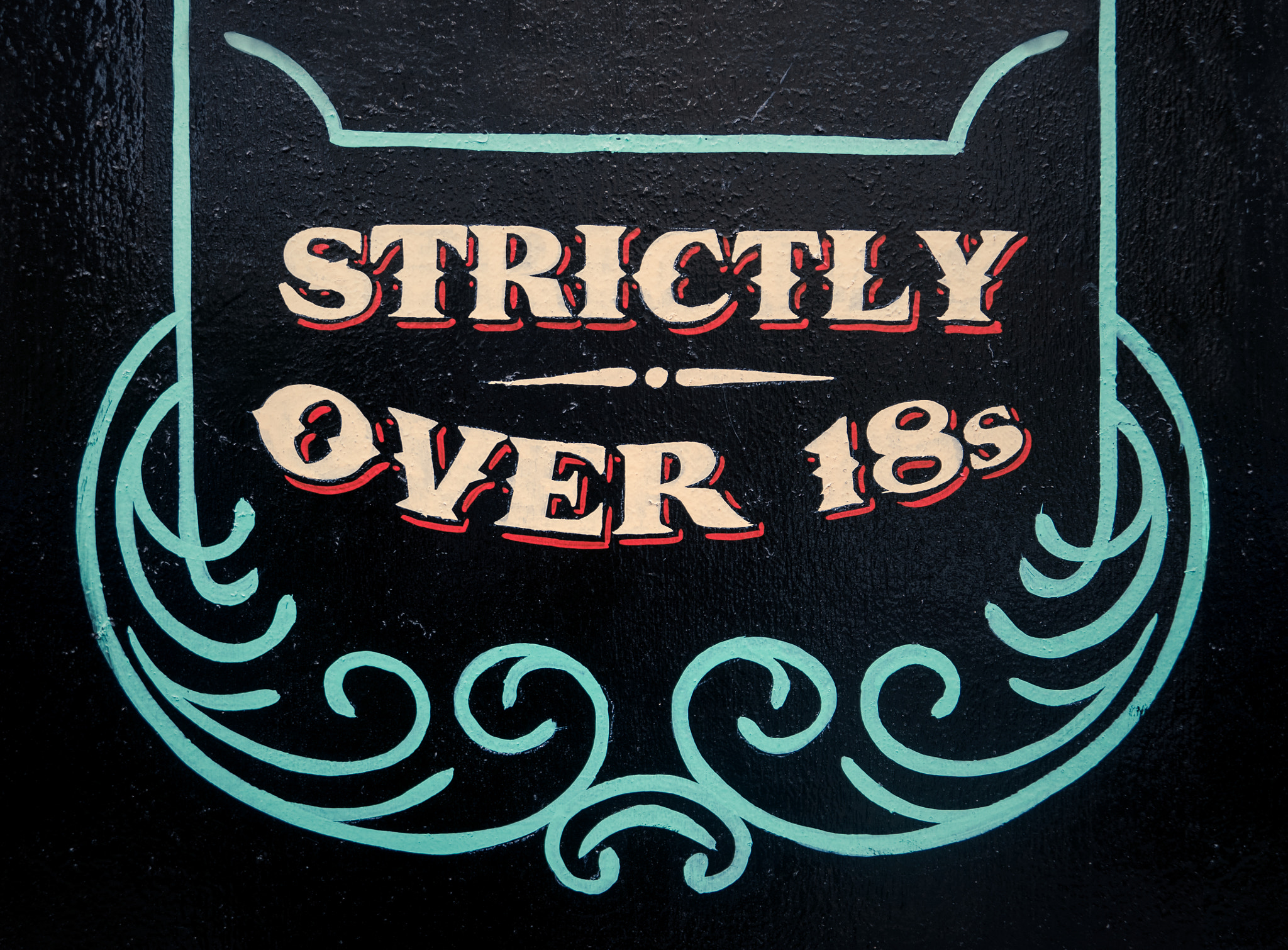 Strickly Over 18s Sign