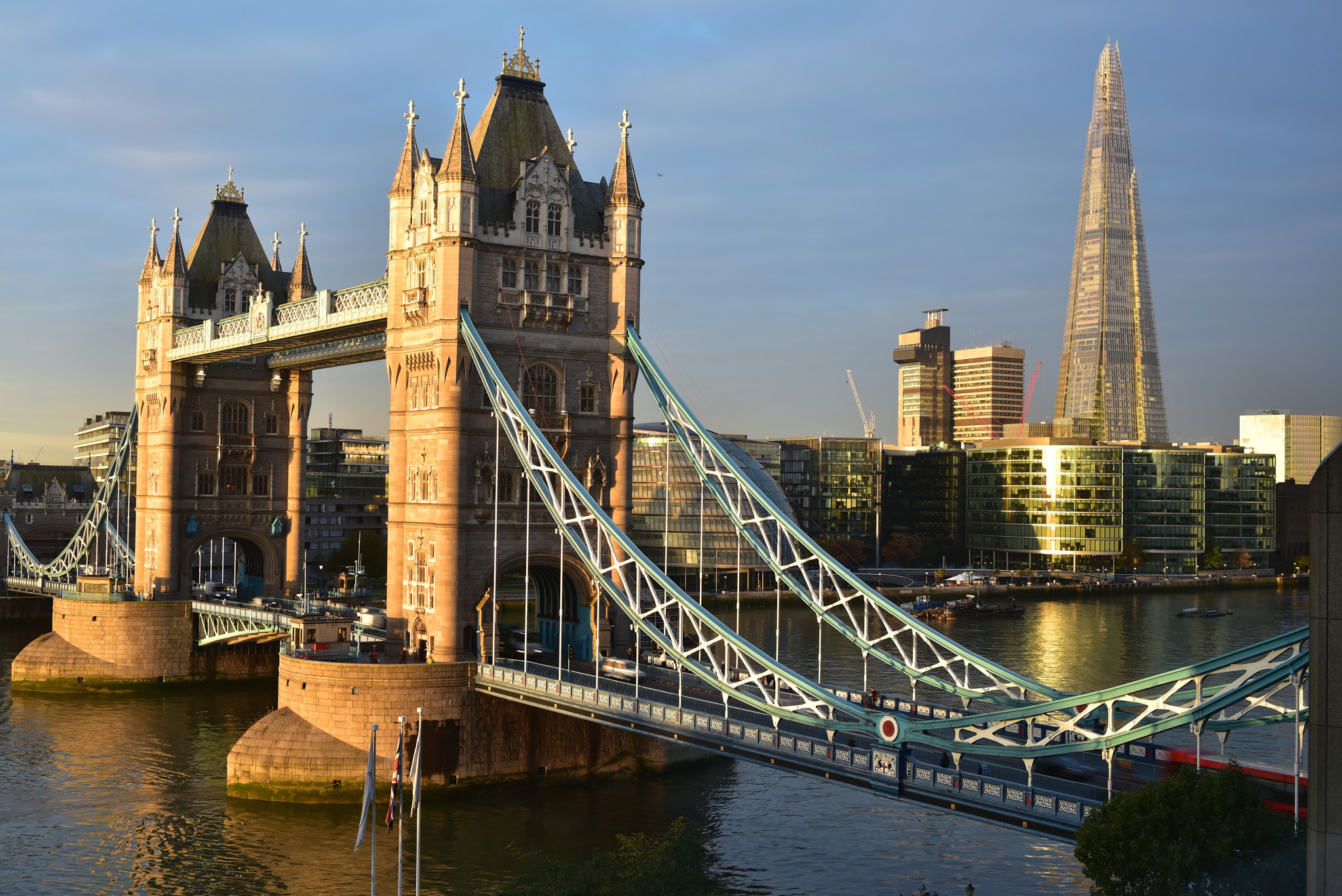 Tower bridge (morning light)