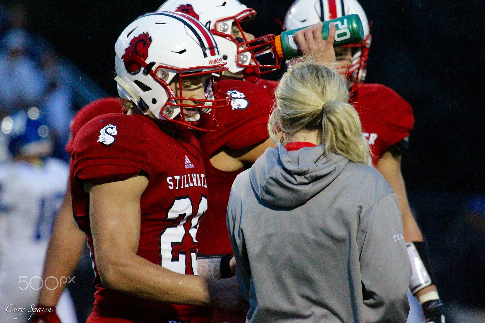 Canon EF 100-400mm F4.5-5.6L IS USM sample photo. Ponies homecoming photography