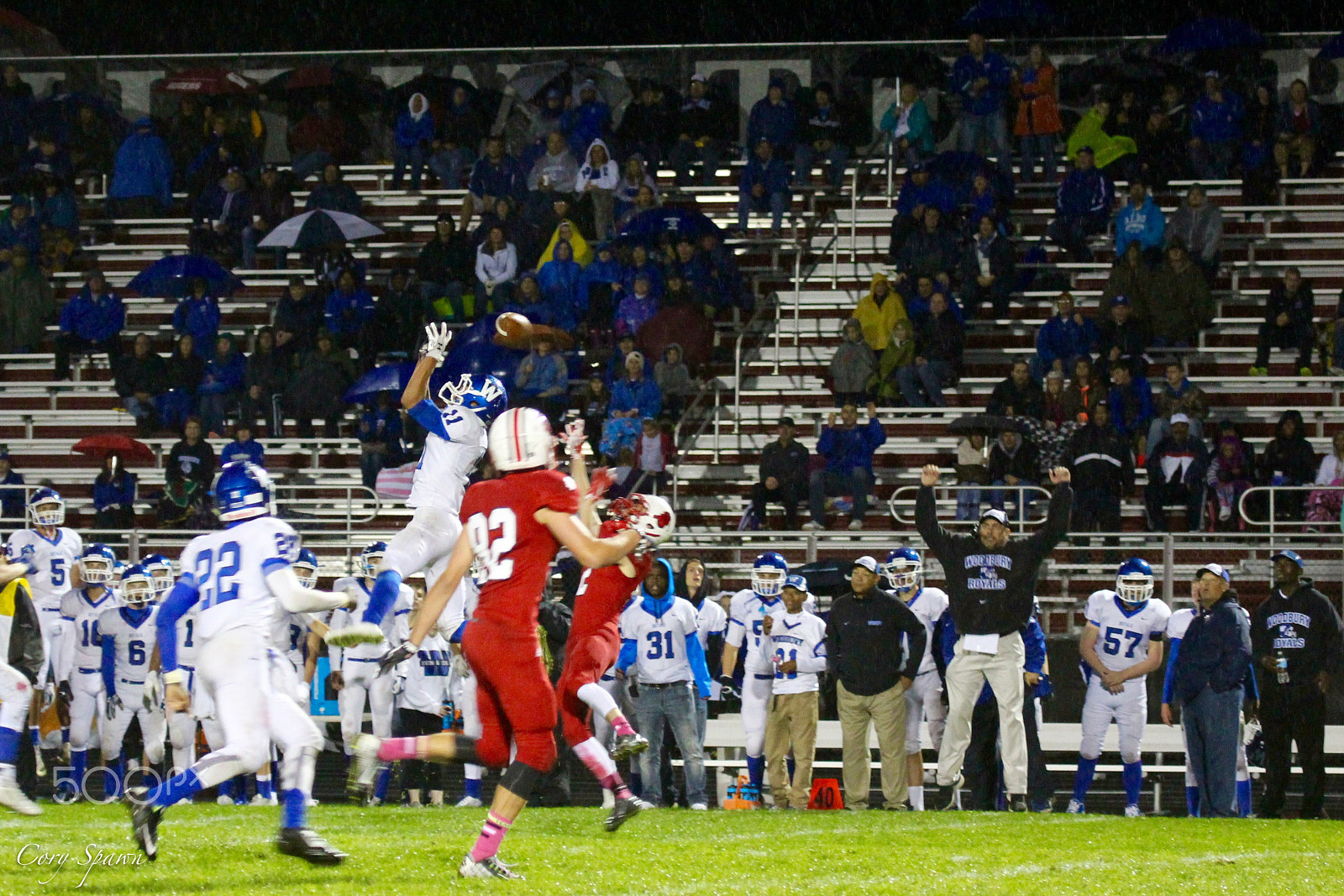 Canon EF 100-400mm F4.5-5.6L IS USM sample photo. Ponies homecoming photography