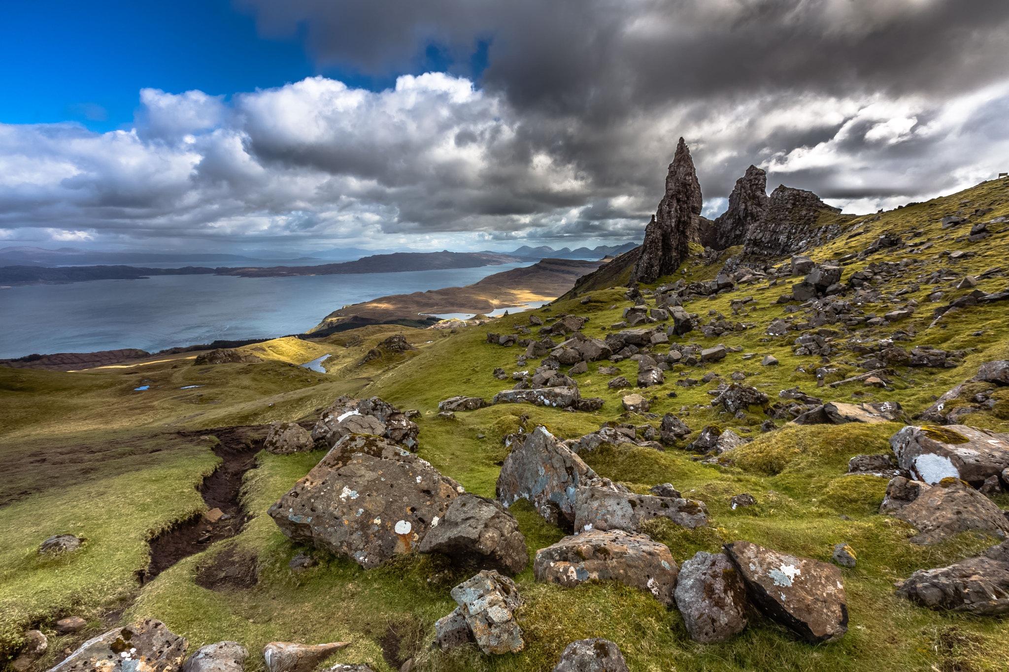 Old Man of Storr, Isle of Skye, Scotland by Europe Trotter / 500px
