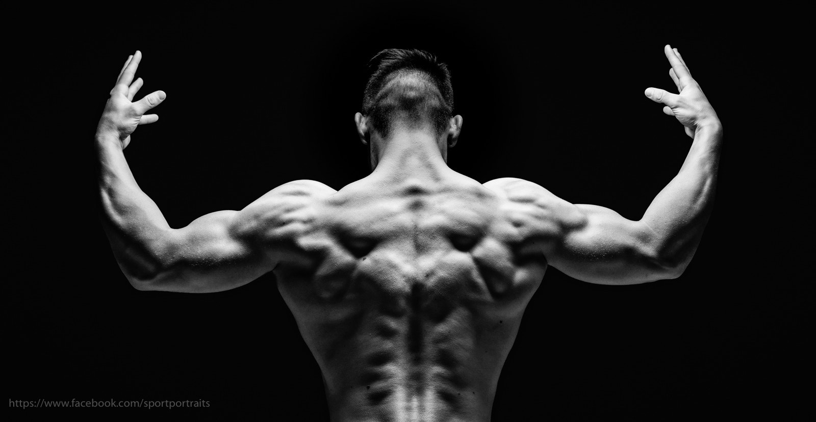 Bodybuilder Manuel Guyer by Stephan Wiesner / 500px