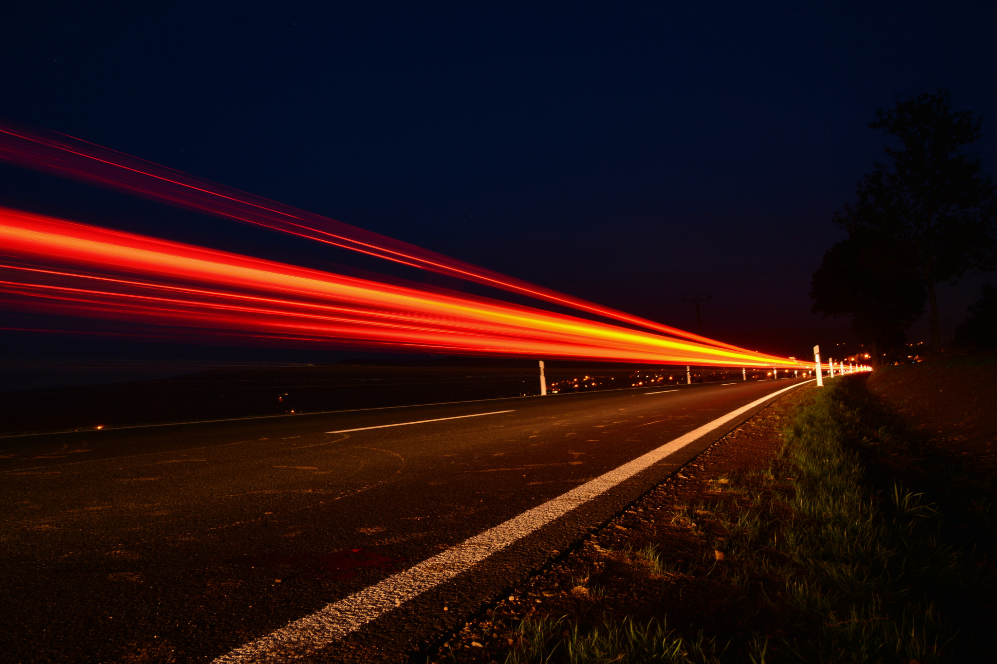 Awesome Lightpaintings at night