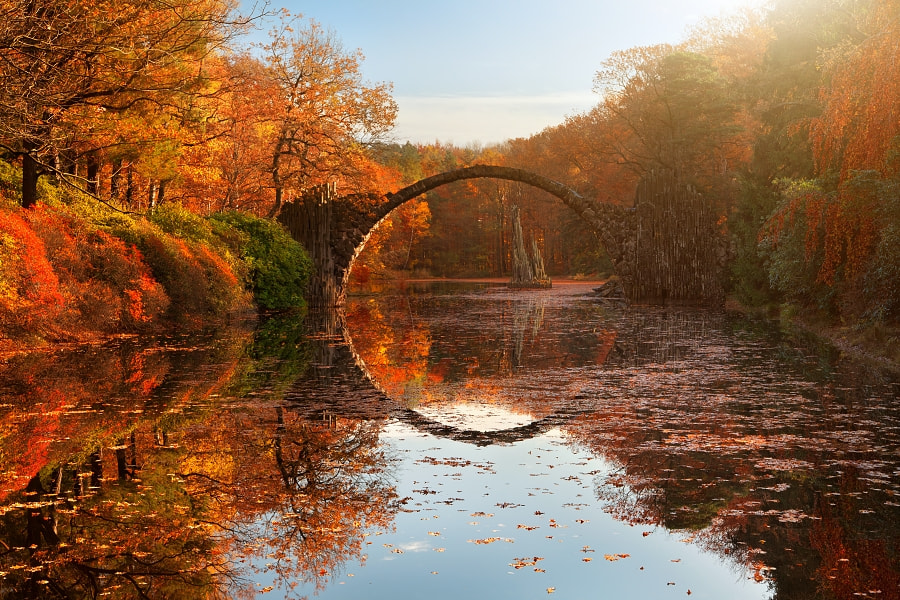 Autumn lake by Daniel ?e?icha on 500px.com