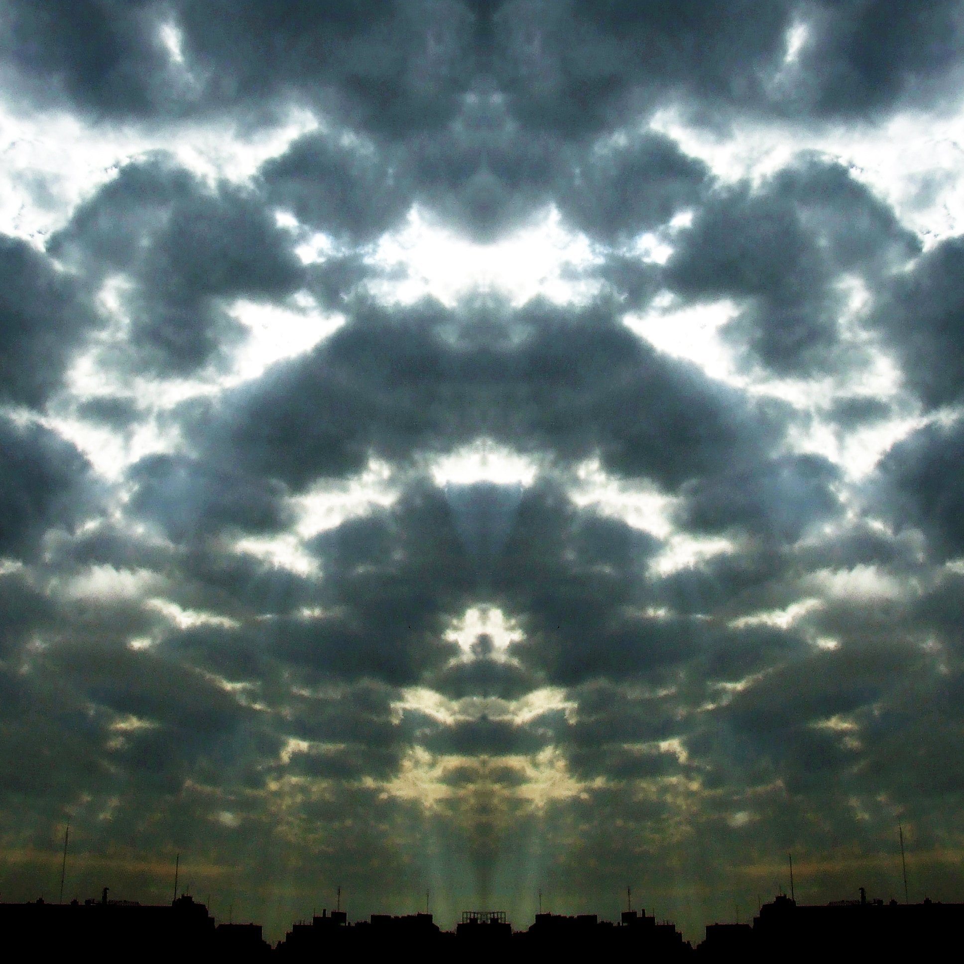 Fujifilm FinePix S5200 sample photo. Cielos urbanos / urban skies photography