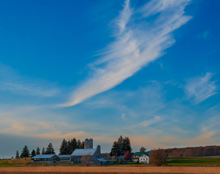 OLYMPUS DIGITAL 14-54mm Lens sample photo. A barn and a cloud photography