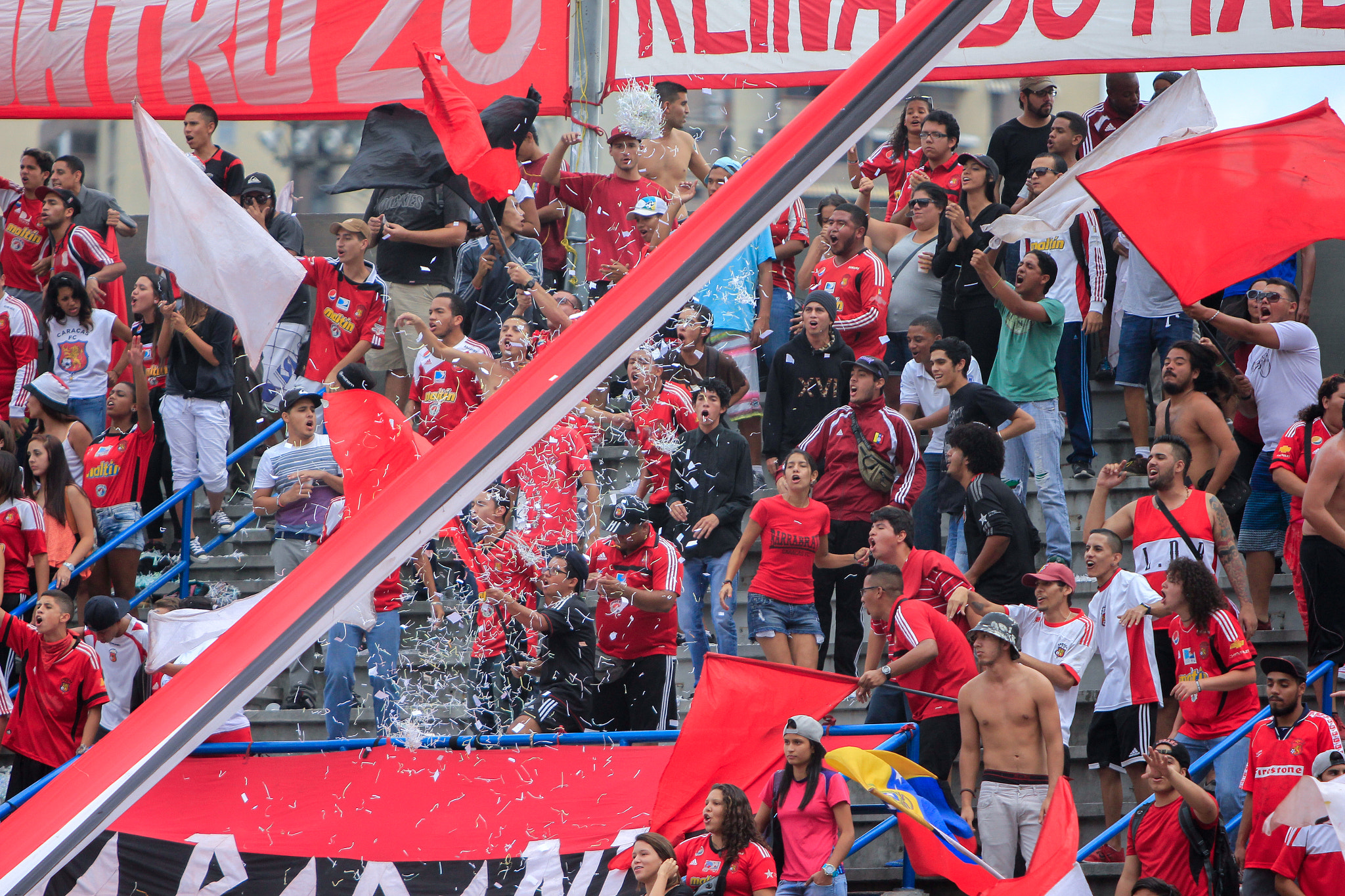 Canon EF 70-200mm F2.8L IS USM sample photo. Caracas fc 0-0 llaneros de guanare. photography