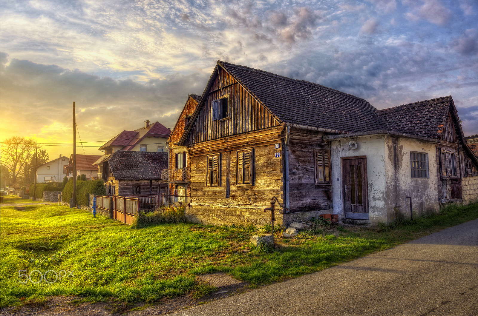 Pentax K-5 sample photo. Old wooden house photography