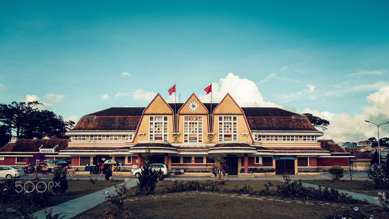 Pentax K-3 sample photo. Train station photography