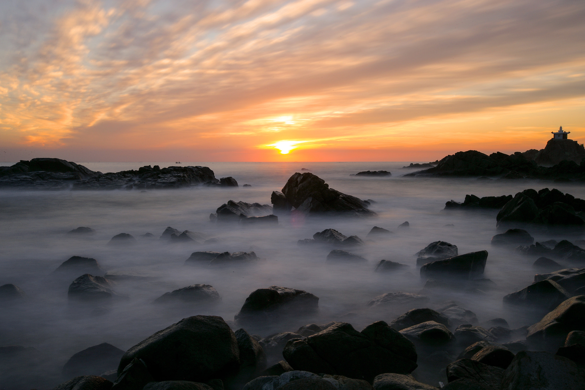 Canon EOS-1Ds Mark II sample photo. In the cloud photography