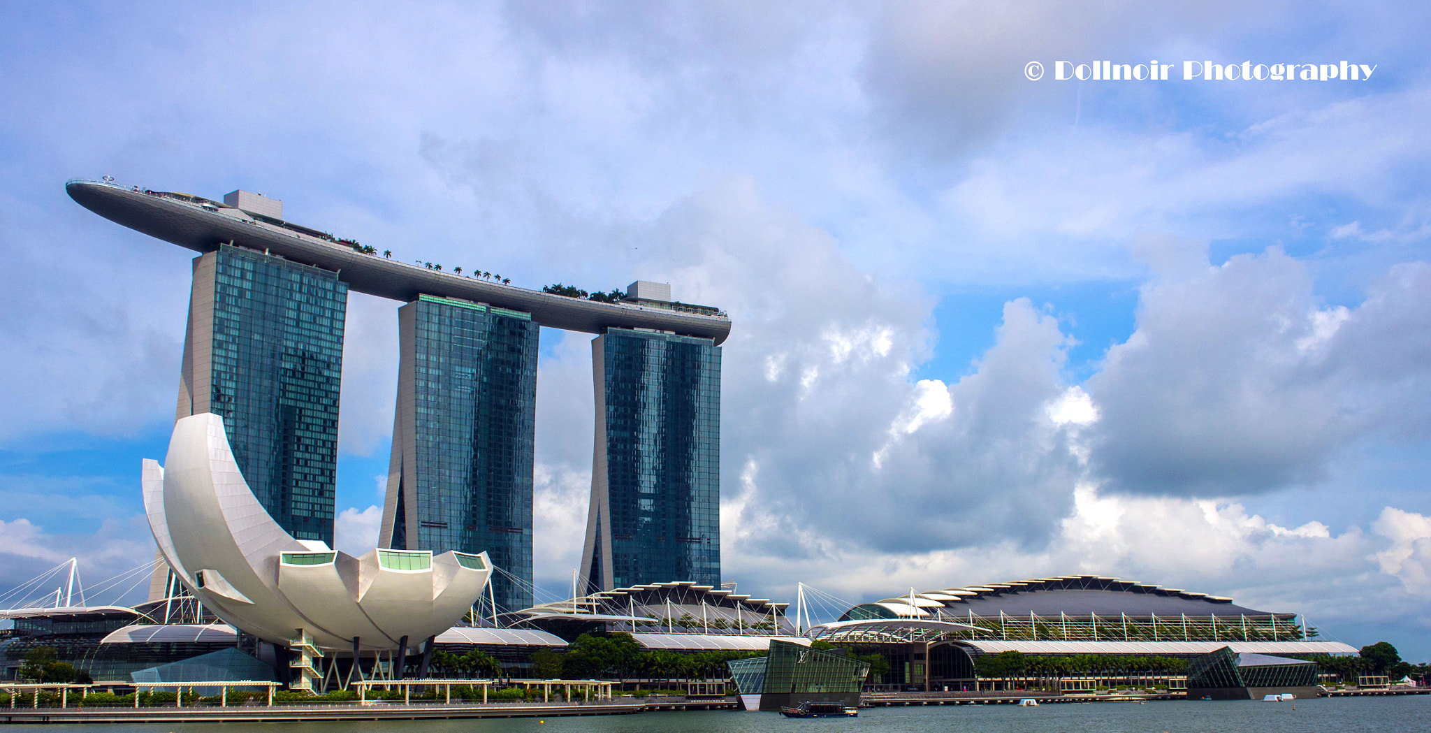 Olympus PEN E-P5 + Olympus M.Zuiko Digital 17mm F1.8 sample photo. Marina bay sands singapore photography