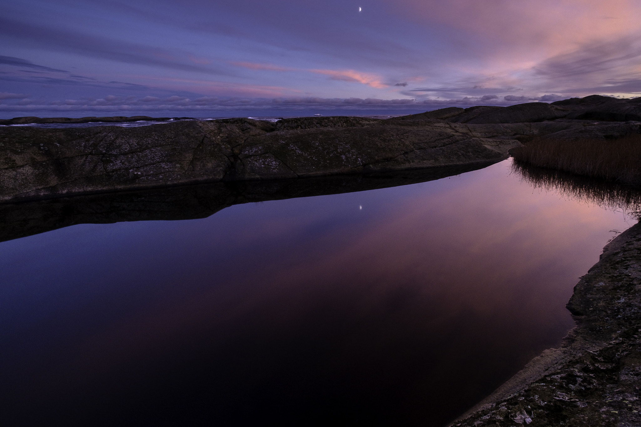 Fujifilm X-Pro1 + ZEISS Touit 12mm F2.8 sample photo. Pts photography