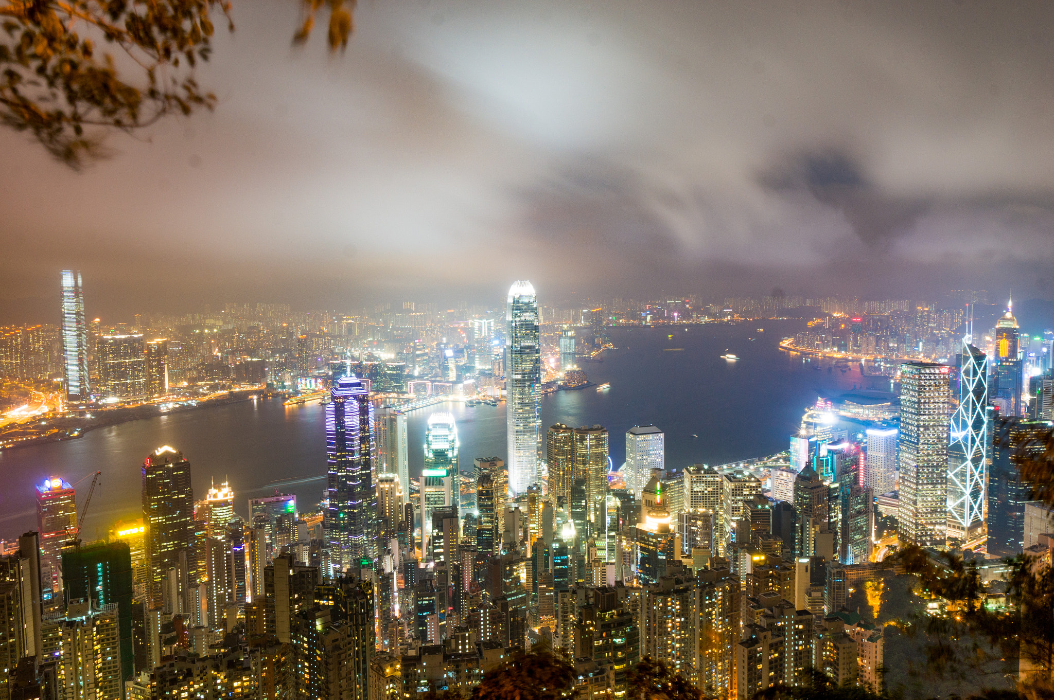 Sony Alpha NEX-6 + Sony E 10-18mm F4 OSS sample photo. Victoria harbor photography
