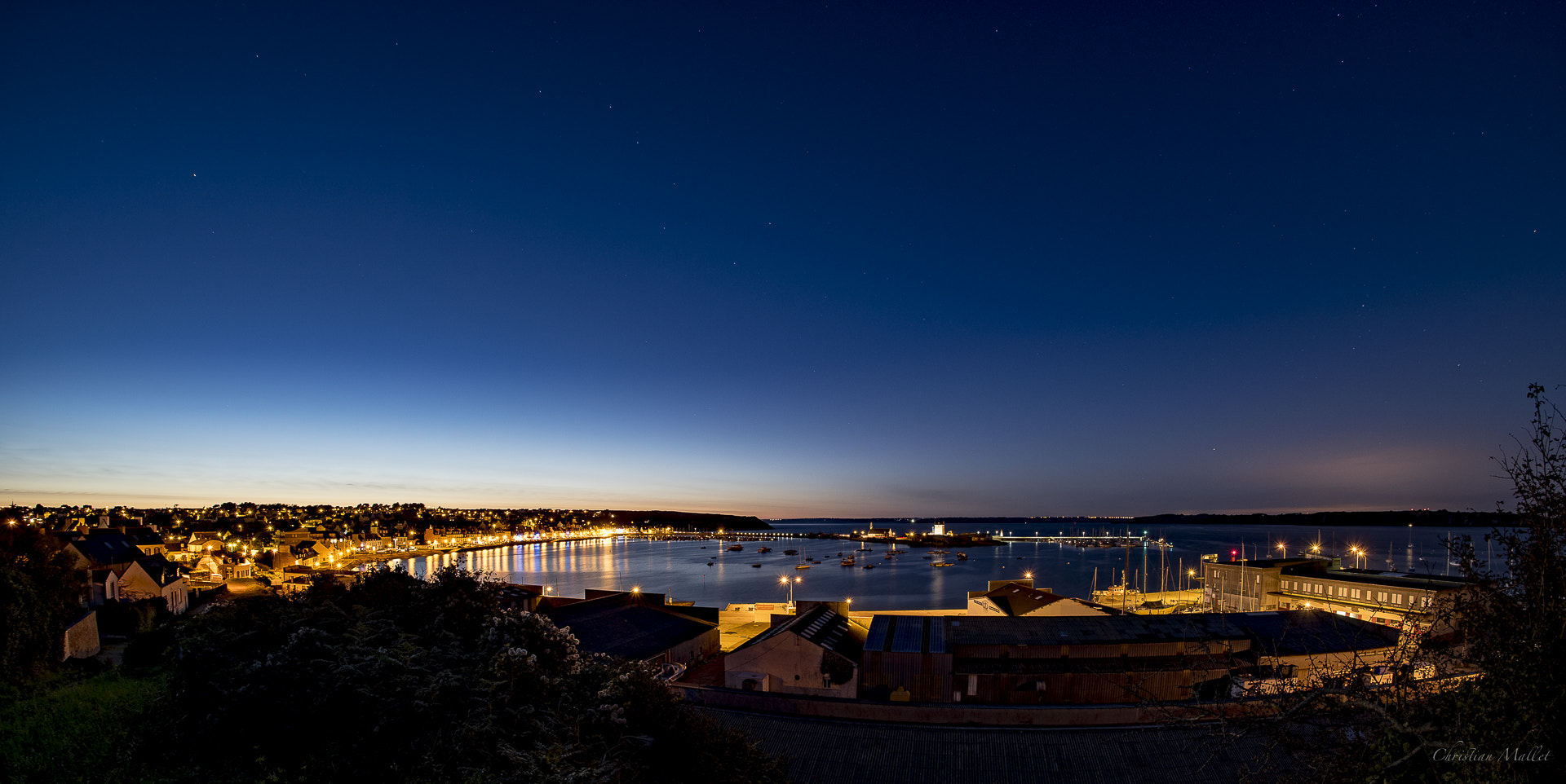 Samyang 12mm F2.8 ED AS NCS Fisheye sample photo. Port de camaret à l'heure bleue photography