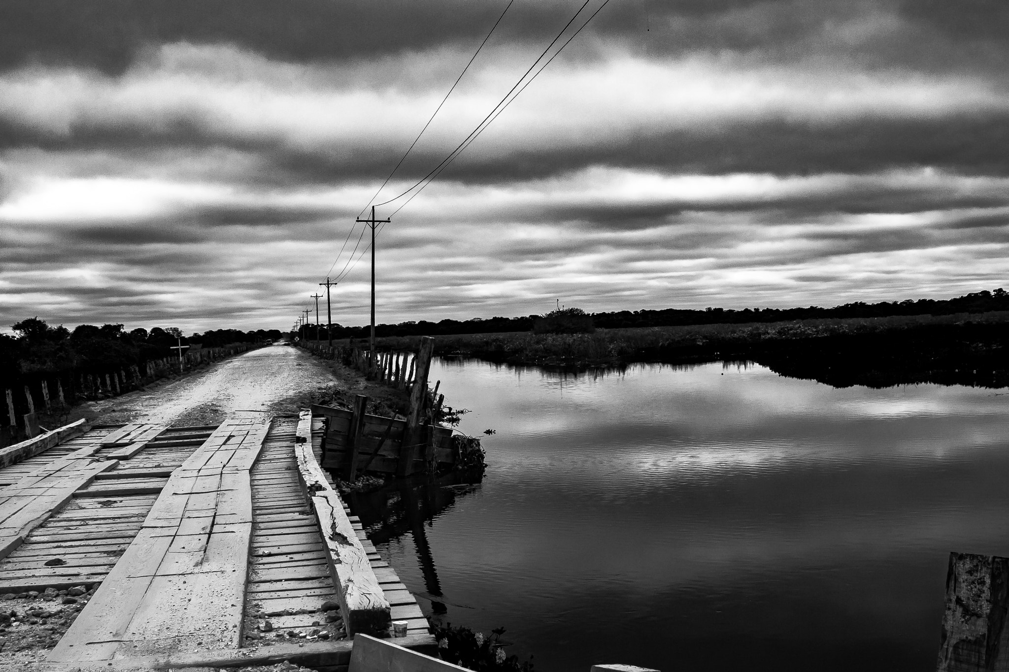 Canon EF 28-105mm f/3.5-4.5 USM sample photo. Road photography
