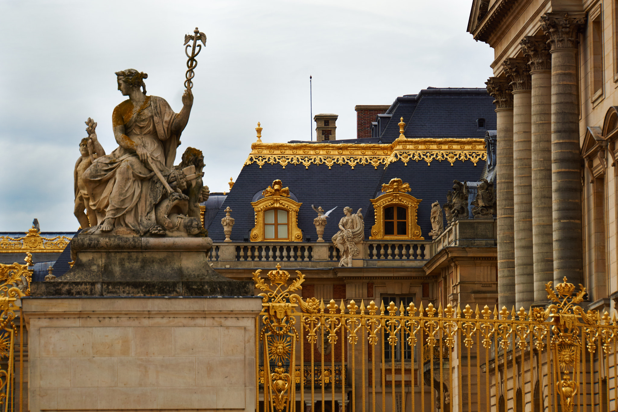 Sony E 18-200mm F3.5-6.3 OSS LE sample photo. French style at versailles photography