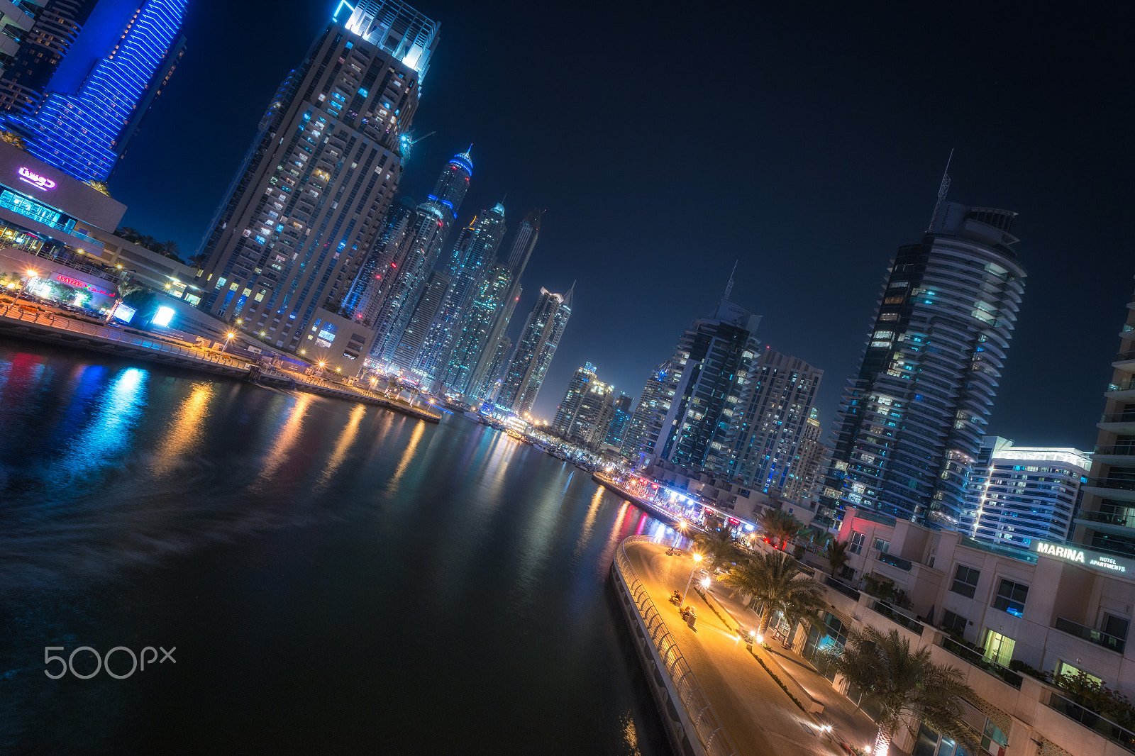 Canon EOS 70D + Sigma 8-16mm F4.5-5.6 DC HSM sample photo. Dubai city lights photography