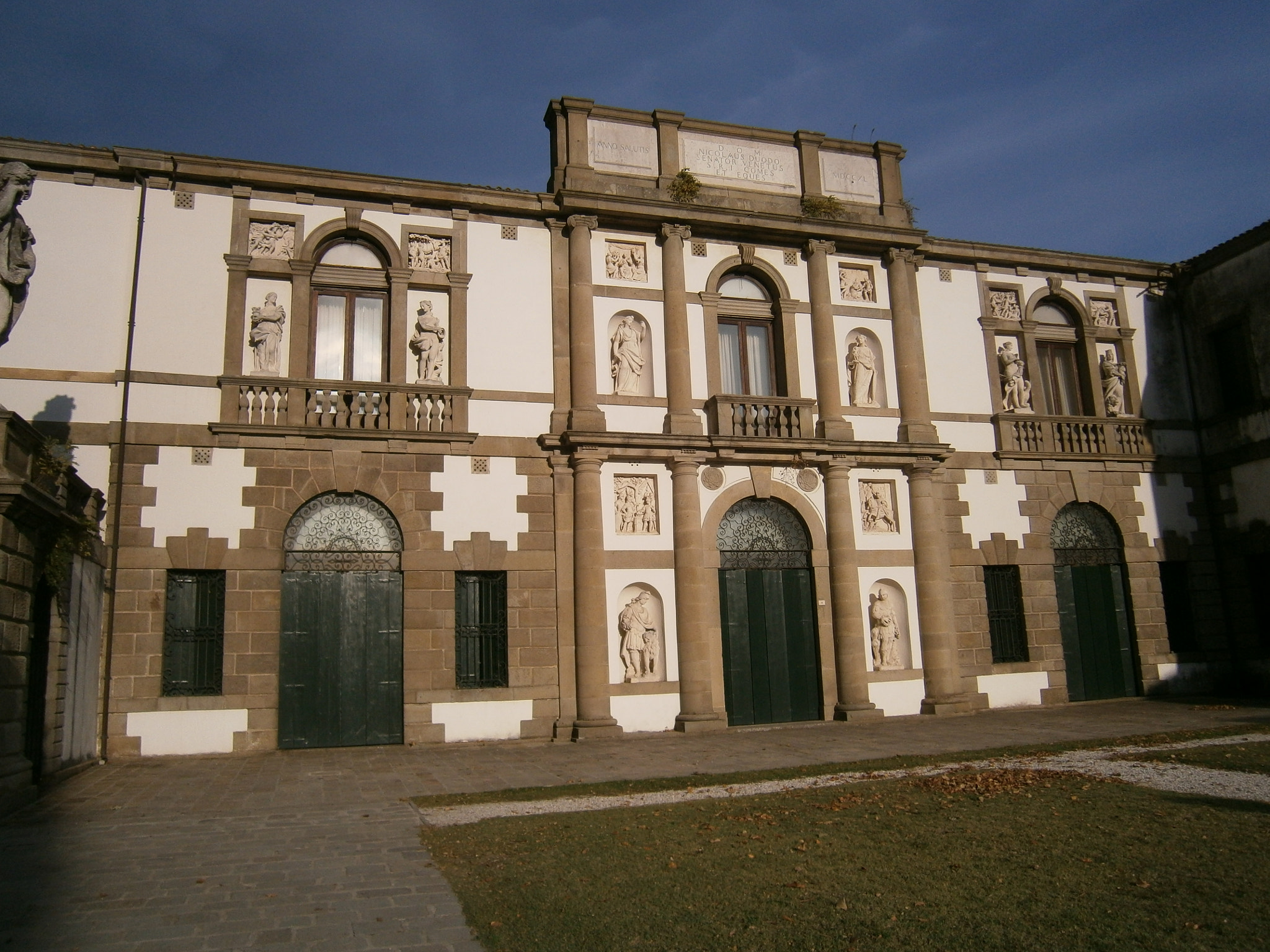 Olympus VG120,D705 sample photo. Monselice (pd) - italy photography