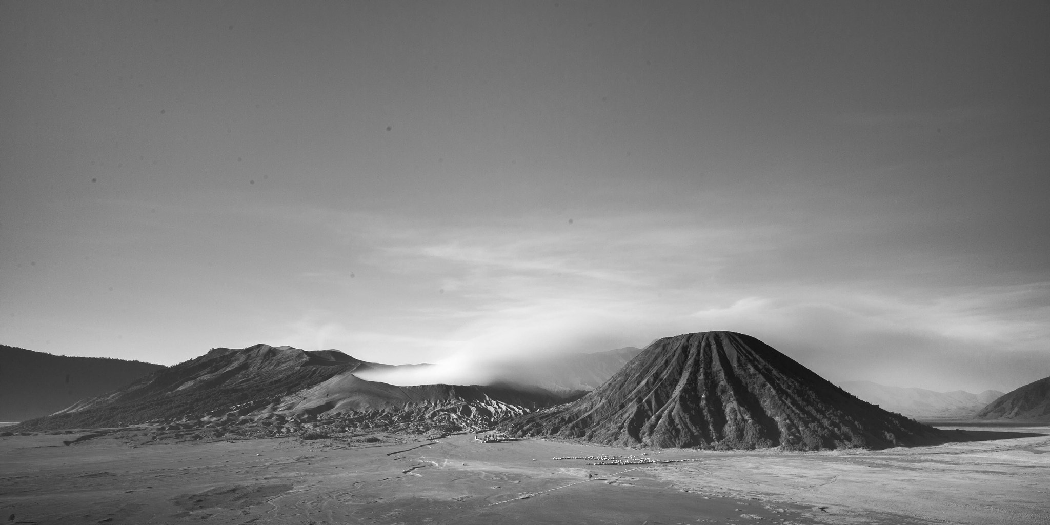 Nikon Df + Nikon AF-S Nikkor 24mm F1.4G ED sample photo. Volcanoes bromo smoky photography