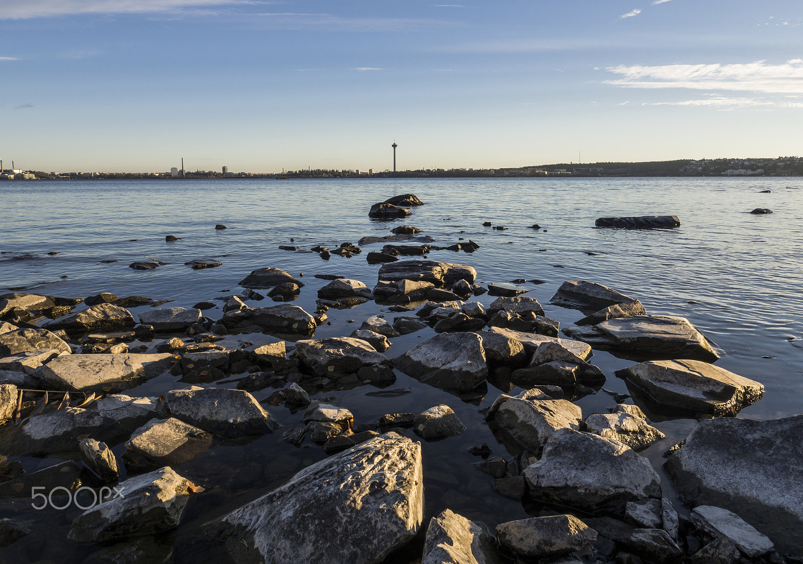 Olympus OM-D E-M10 + OLYMPUS M.12mm F2.0 Ltd Blk sample photo. Rocky lakeside photography