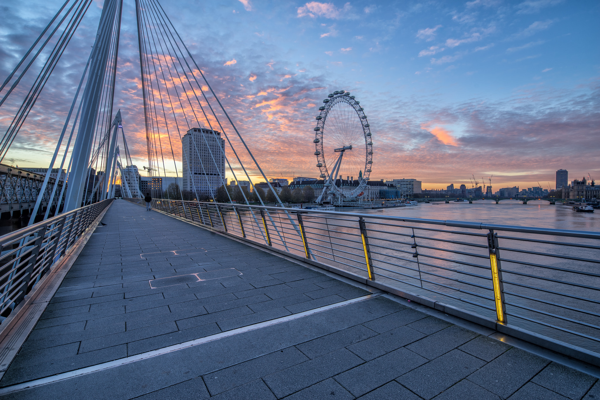 Sony a7R + Canon TS-E 17mm F4L Tilt-Shift sample photo. Jubilee bridge sunrise photography