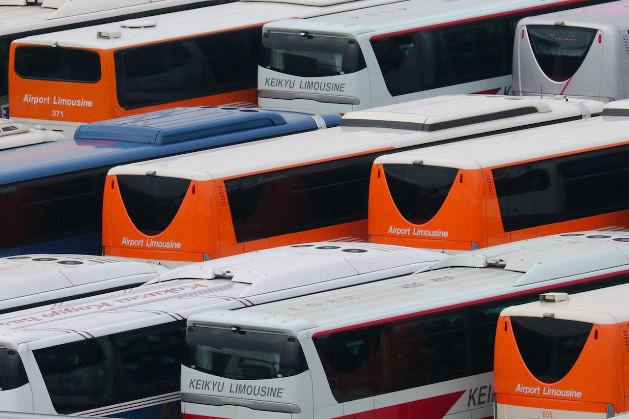 Canon EOS 760D (EOS Rebel T6s / EOS 8000D) sample photo. Orange buses photography