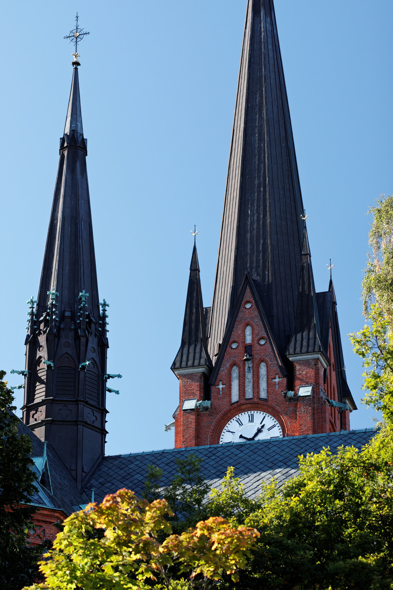 Sigma 70-200mm F2.8 EX DG OS HSM sample photo. Kyrka photography