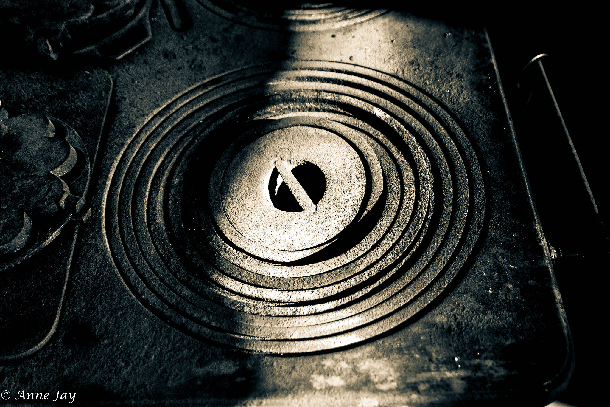 Sigma 18-50mm f/2.8 Macro sample photo. Light old stove photography