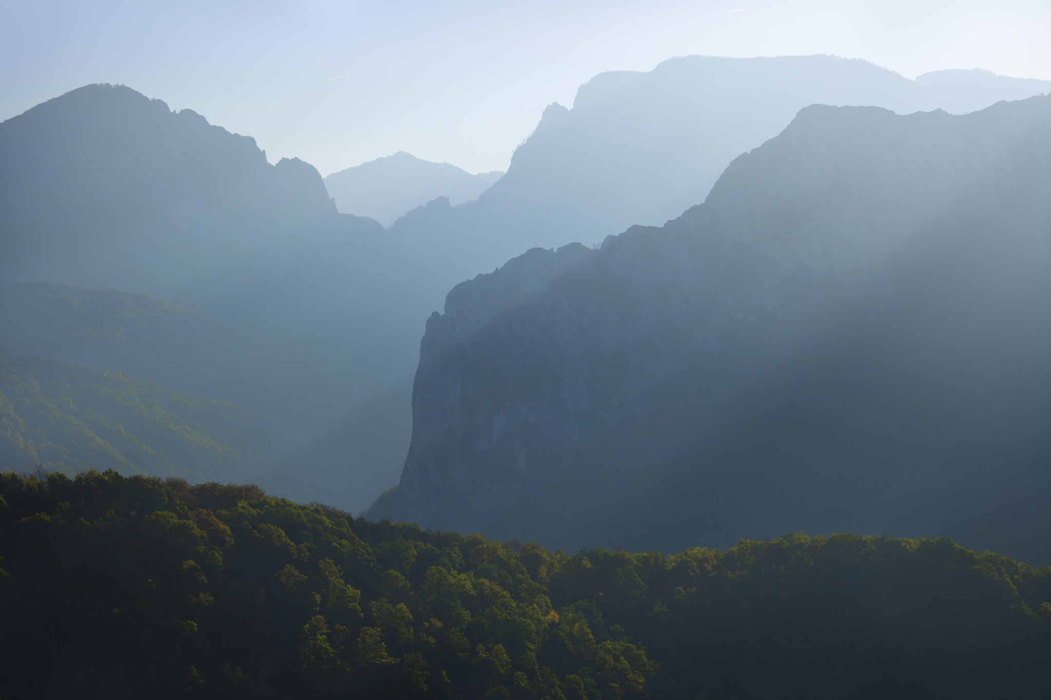 Canon EF 24-105mm F3.5-5.6 IS STM sample photo. Rays of light photography