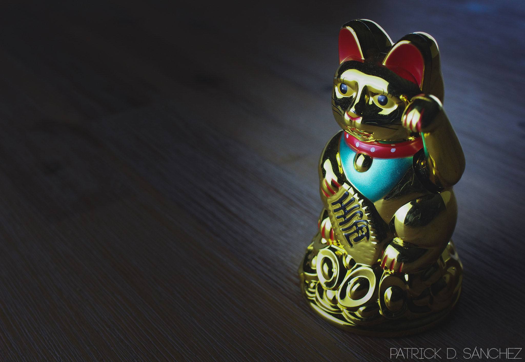 Canon EOS 600D (Rebel EOS T3i / EOS Kiss X5) + Canon EF 28mm F1.8 USM sample photo. Winkekatze photography