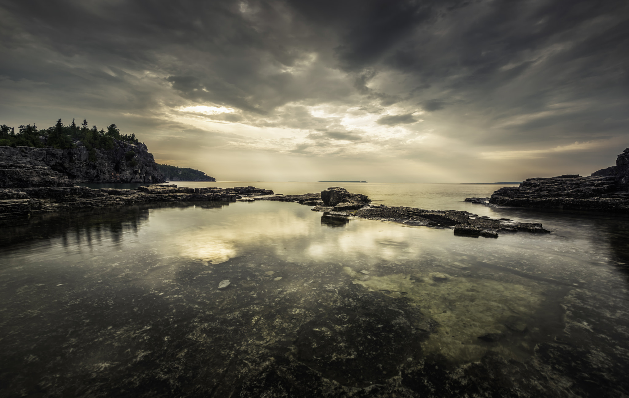 Sony a7R + 16-35mm F2.8 G SSM II sample photo. Calm before the storm photography