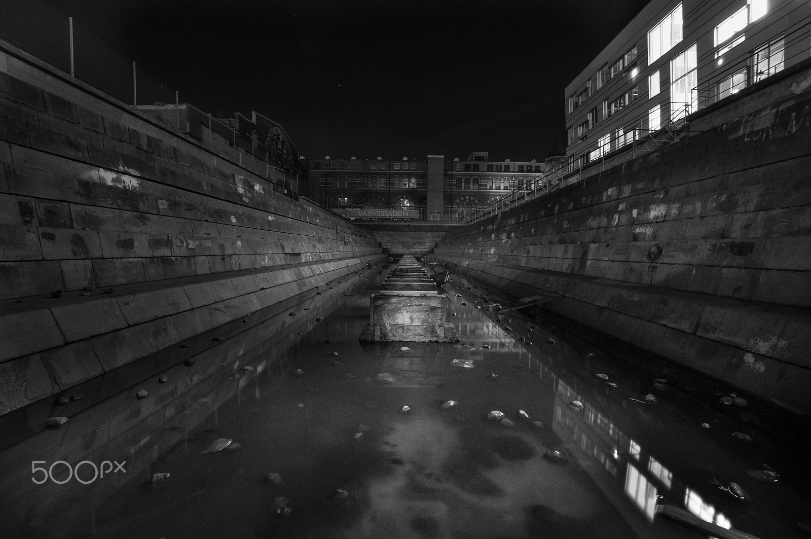 Nikon D5000 + Sigma 10-20mm F3.5 EX DC HSM sample photo. Harbour photography