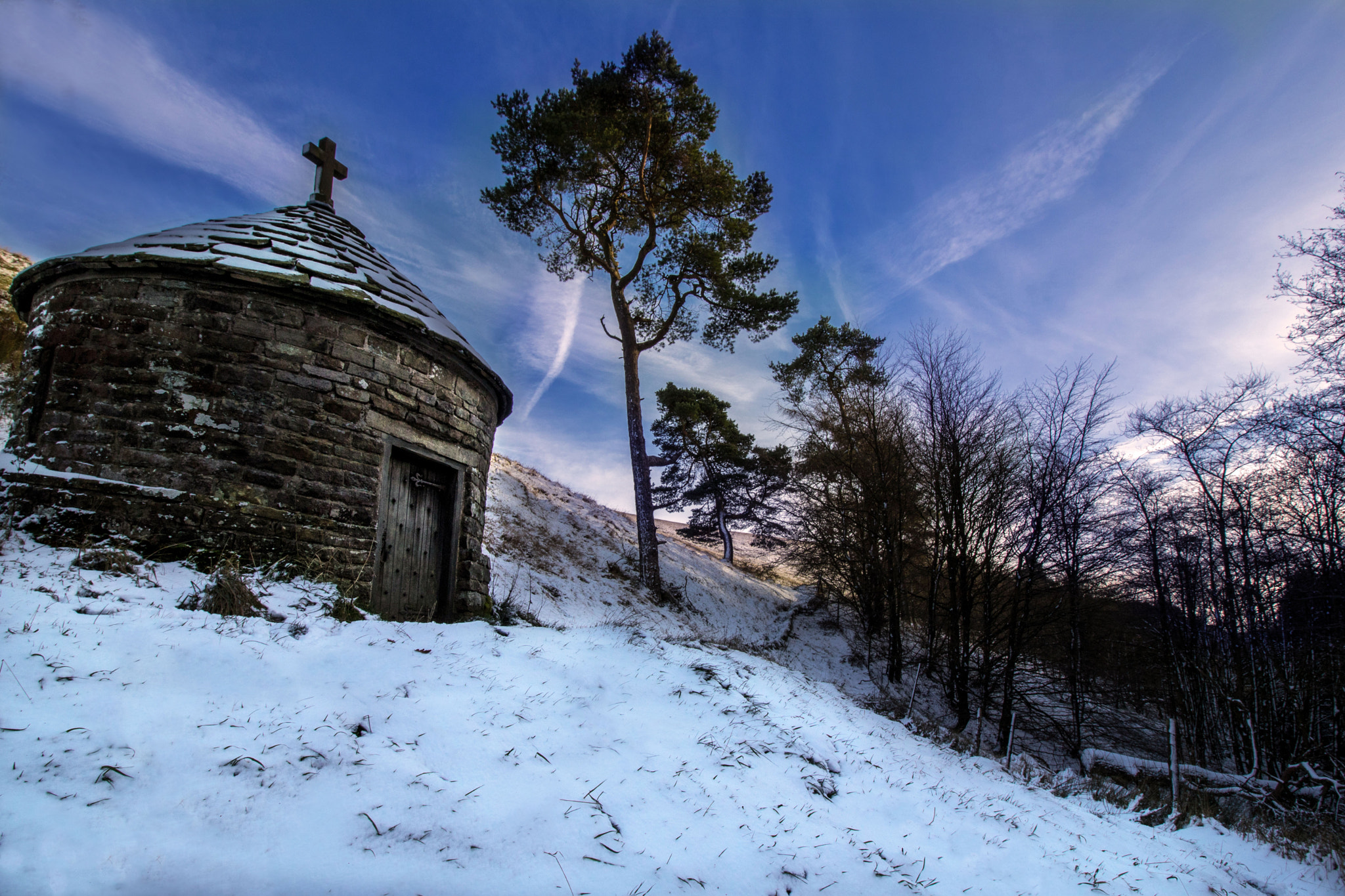 Canon EOS 750D (EOS Rebel T6i / EOS Kiss X8i) + Canon EF-S 10-18mm F4.5–5.6 IS STM sample photo. Grimshawe chapel photography