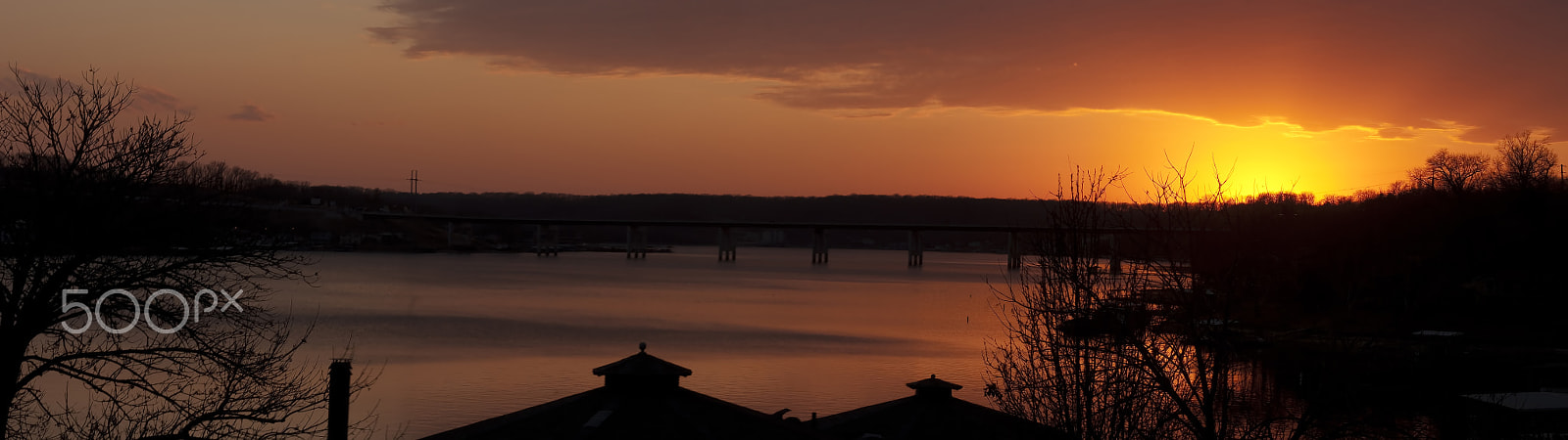 Nikon D300S + AF Zoom-Nikkor 35-70mm f/2.8D sample photo. Bridge sunset photography
