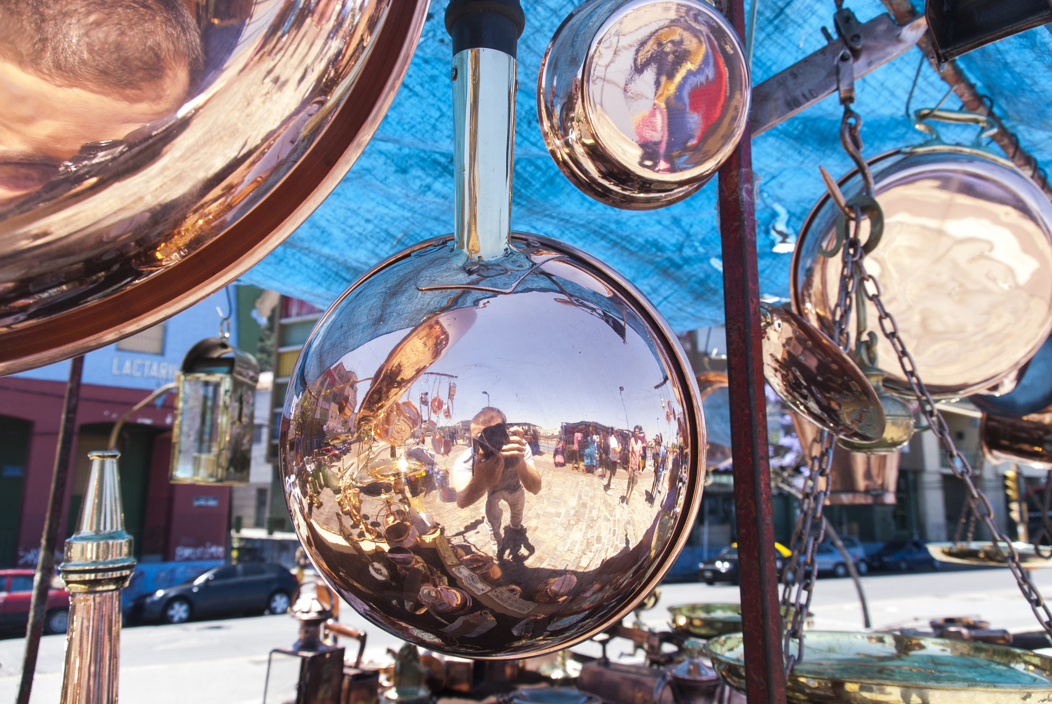 Nikon D200 + Sigma 18-200mm F3.5-6.3 DC sample photo. Pan mirror photography