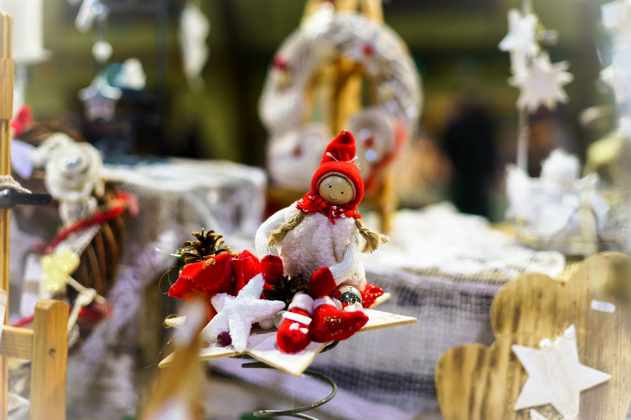 Sony a99 II + Minolta AF 50mm F1.4 [New] sample photo. Traditional christmas market with handmade souvenirs photography