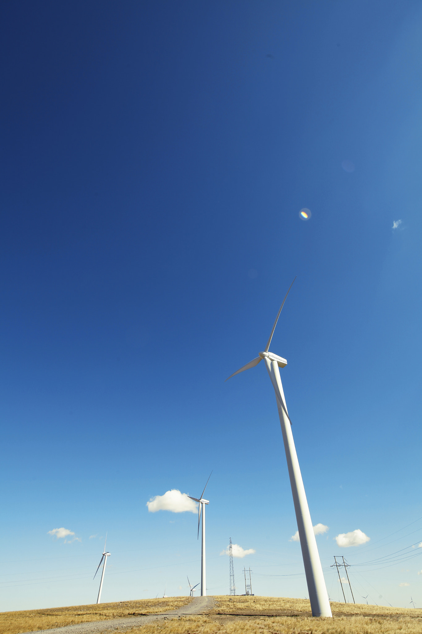 Canon EF 11-24mm F4L USM sample photo. Wind power under the sky photography