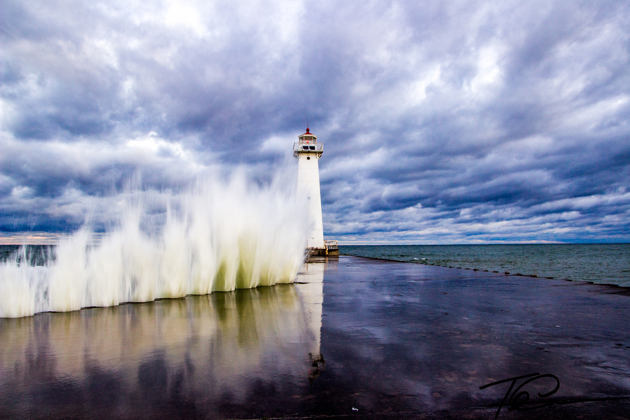Tamron SP AF 17-50mm F2.8 XR Di II LD Aspherical (IF) sample photo. Splash the lighthouse photography
